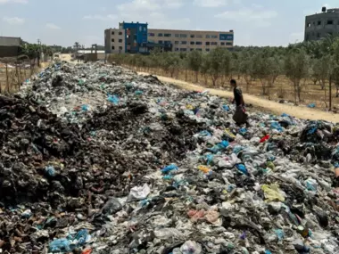 Una advertencia palestina de una catástrofe ambiental ante la continua agresión contra la Franja de Gaza