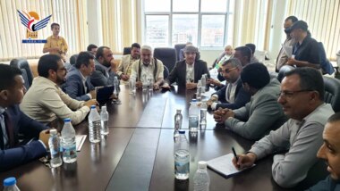 Erweiterte Sitzung zur Erörterung der Mechanismen zur Erleichterung der Ankunft von Schiffen und Gütern im Hafen von Hodeidah
