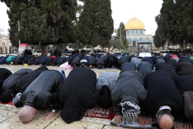 50.000 verrichten Freitagsgebete in der Al-Aqsa-Moschee