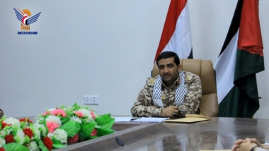 قائد المنطقة العسكرية الرابعة يؤكد الجهوزية للمرحلة الرابعة والتصدي لمؤامرات الأعداء