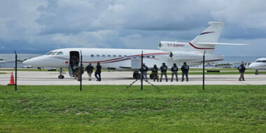 Moscou : la confiscation de l'avion de Maduro est une nouvelle preuve du mépris de Washington pour le droit international