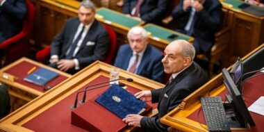 البرلمان الهنغاري ينتخب رئيساً جديداً للبلاد