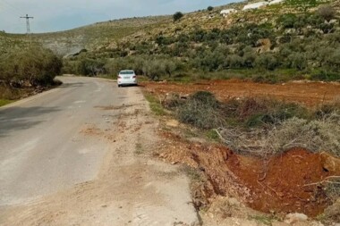 مستوطنون صهاينة يجرفون عشرات الدونمات من الأراضي في سلفيت الفلسطينية