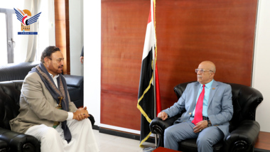 PM discusses with Capital Sana'a Mayor level of service performance in Capital's districts 