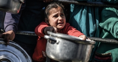 حماس: استشهاد 13 طفلا في غزة نتيجة الجوع هو 