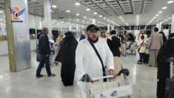 عودة الحجاج العالقين إلى مطار صنعاء