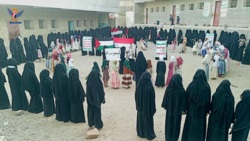 کمیته زنان در همبستگی با مردم فلسطین در حجه تظاهرات برگزار کرد