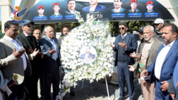 Transport leaders visit  shrine of martyr al-Sammad