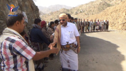 استاندار لحج از وضعیت رزمندگان در جبهه المغنیه در شهرستان القُبَیطَه بازدید کرد