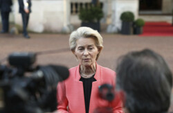 US-Ukraine tensions: Von der Leyen calls for urgent arming of Europe