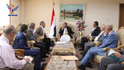 Foreign Minister Meets with Head of the Medical Council and Members