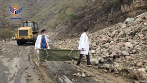 Dhamar:  Una mujer murió y se produjeron daños materiales por deslizamientos de rocas en el distrito de Al-Manar