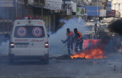 اندلاع مواجهات بين مقاومين فلسطينيين وقوات العدو في الضفة الغربية المحتلة