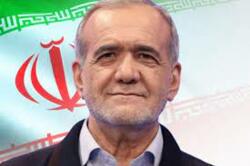 الرئيس الايراني: سنتجاوز أي أزمة بالوحدة الوطنية