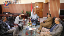 During his meeting with Minister of Electricity, Al-Rahawi was briefed on extent of damage to Hizyaz Electrical Station