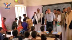 رئيس جامعة المحويت يتفقد الأنشطة الصيفية في مركز الشهيد الملصي