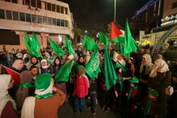 Calls to go out to squares of West Bank in marches in support of resistance and to perform absentee prayer for its martyred leaders